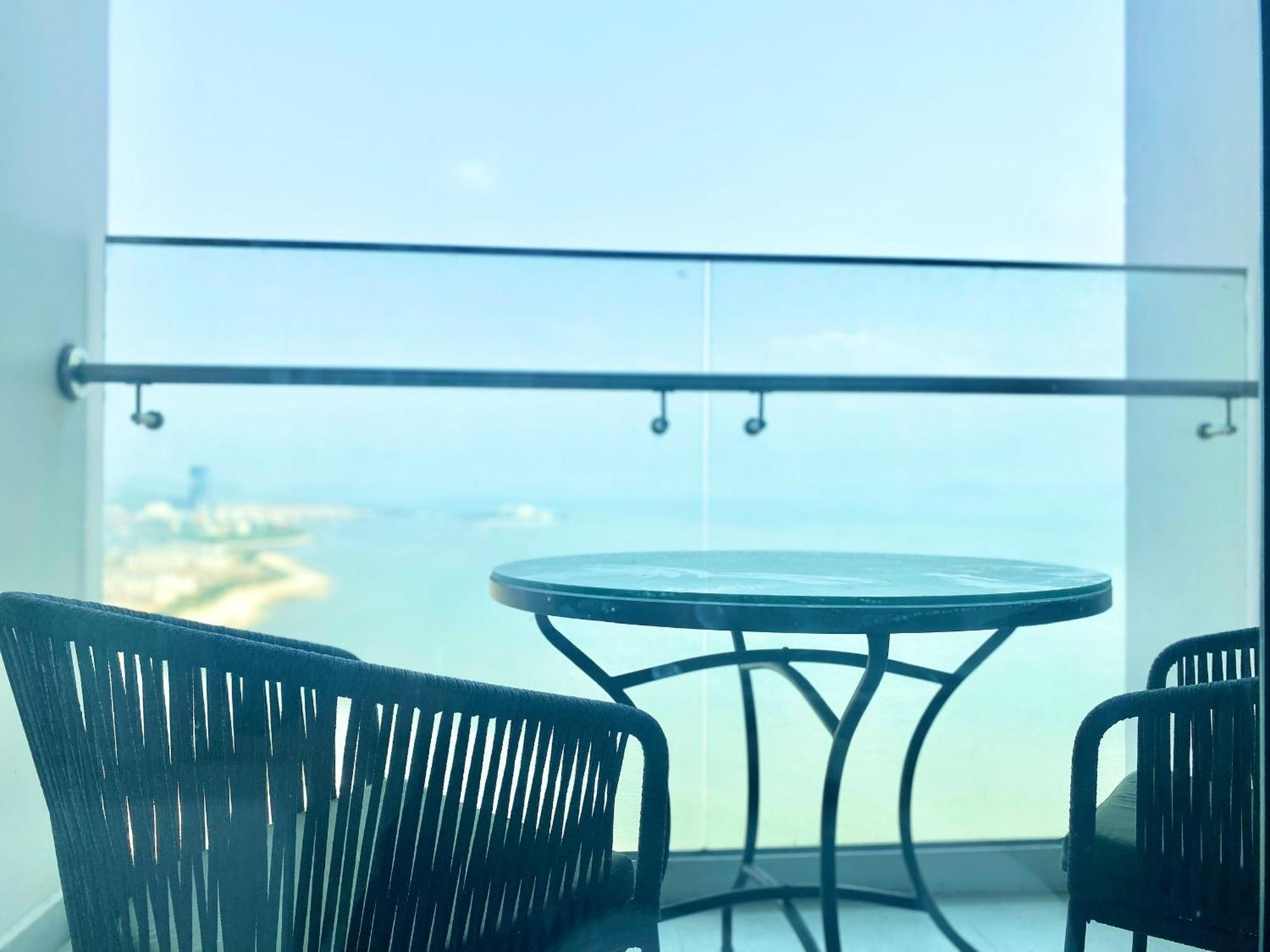 A La Carte Ha Long Apartment By The Beach Ngoại thất bức ảnh