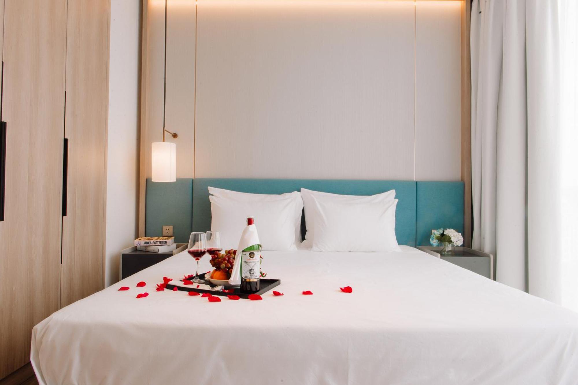 A La Carte Ha Long Apartment By The Beach Ngoại thất bức ảnh